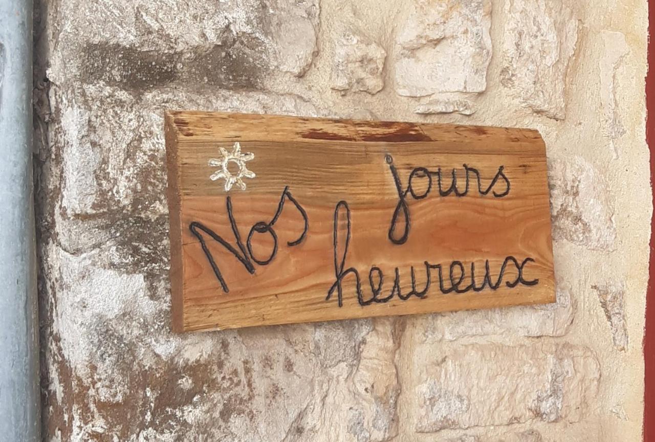 Nos Jours Heureux Lägenhet Barjac  Exteriör bild
